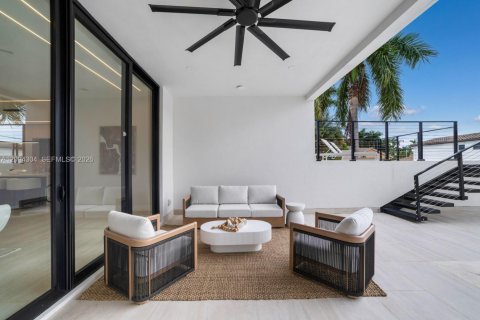 Casa en venta en Hollywood, Florida, 4 dormitorios, 294.41 m2 № 2383109 - foto 16