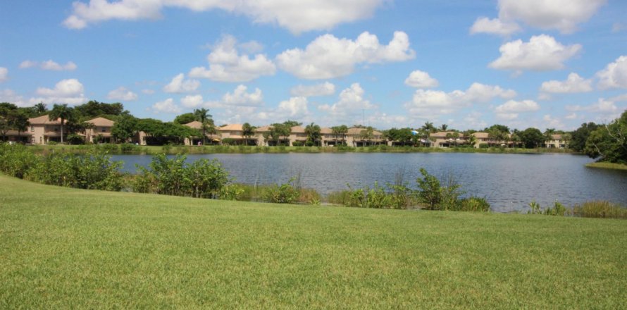 Touwnhouse à Lake Worth, Floride 2 chambres, 130.99 m2 № 1228520