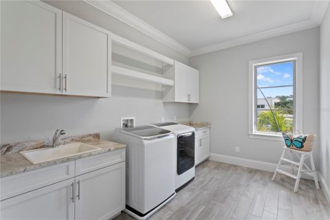 Casa en venta en Tampa, Florida, 4 dormitorios, 477.33 m2 № 1773532 - foto 30