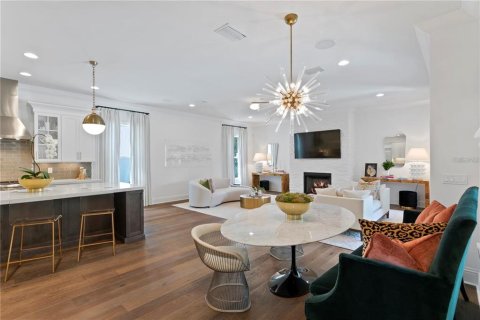 Casa en venta en Tampa, Florida, 4 dormitorios, 477.33 m2 № 1773532 - foto 19