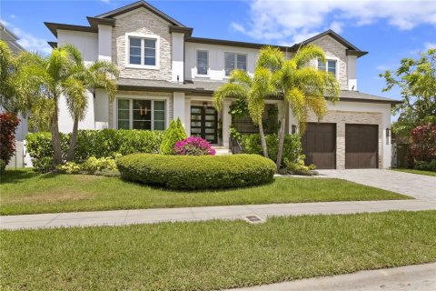 Casa en venta en Tampa, Florida, 4 dormitorios, 477.33 m2 № 1773532 - foto 2