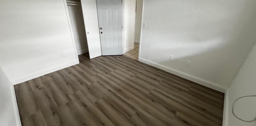 Apartamento en Miami, Florida 1 dormitorio, 60.39 m2 № 2078207