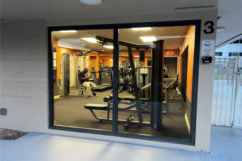 Condominio en venta en Hollywood, Florida, 2 dormitorios, 92.16 m2 № 1983051 - foto 24