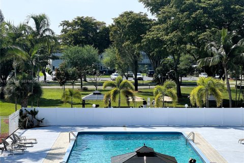 Condominio en venta en Hollywood, Florida, 2 dormitorios, 92.16 m2 № 1983051 - foto 23