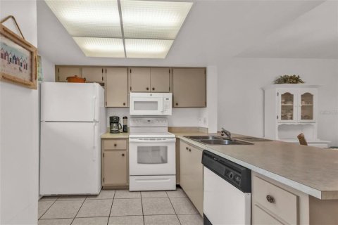 Condominio en alquiler en Punta Gorda, Florida, 2 dormitorios, 82.31 m2 № 1822577 - foto 8