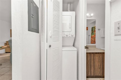 Condominio en alquiler en Punta Gorda, Florida, 2 dormitorios, 82.31 m2 № 1822577 - foto 17