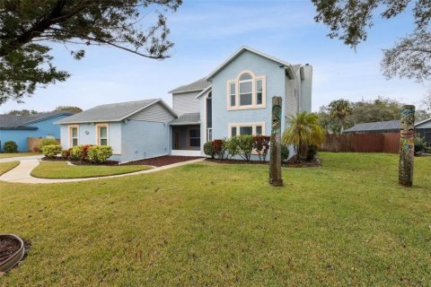 House in Titusville, Florida 4 bedrooms, 223.99 sq.m. № 1625412 - photo 12