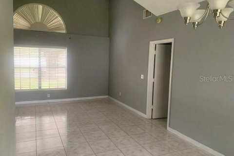 Casa en alquiler en Orlando, Florida, 3 dormitorios, 154.4 m2 № 1904918 - foto 8