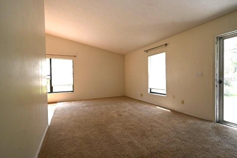 House in Dade City, Florida 5 bedrooms, 221.01 sq.m. № 1308615 - photo 21