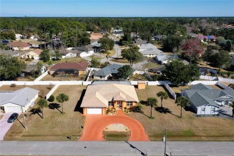 Villa ou maison à Palm Coast, Floride 3 chambres, 233.18 m2 № 2151732