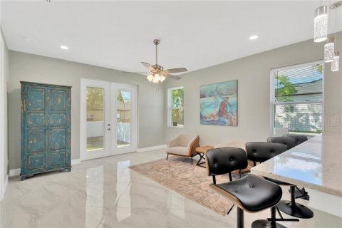Casa en venta en Saint Petersburg, Florida, 3 dormitorios, 174.66 m2 № 1593078 - foto 12