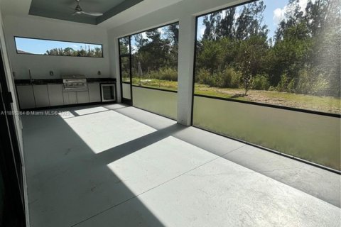 Villa ou maison à louer à Cape Coral, Floride: 3 chambres № 1954545 - photo 12