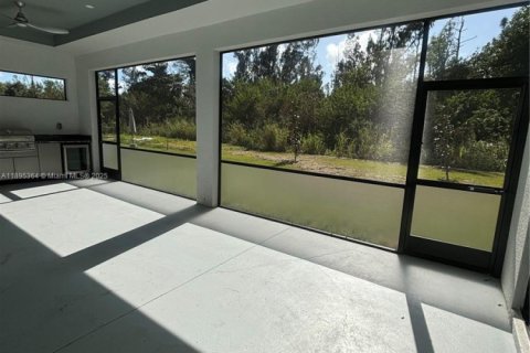 Villa ou maison à louer à Cape Coral, Floride: 3 chambres № 1954545 - photo 11