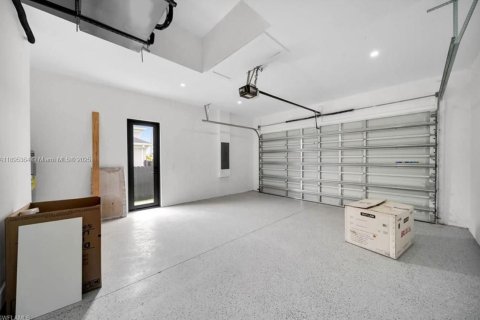 Villa ou maison à louer à Cape Coral, Floride: 3 chambres № 1954545 - photo 10