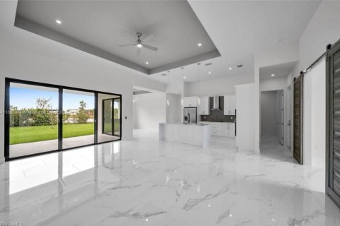 Villa ou maison à louer à Cape Coral, Floride: 3 chambres № 1954545 - photo 3