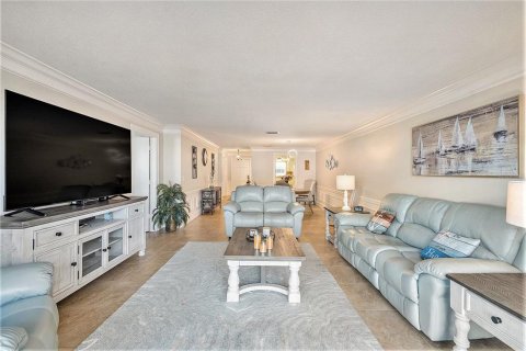 Condominio en alquiler en Belleair Bluffs, Florida, 2 dormitorios, 120.77 m2 № 1866832 - foto 7