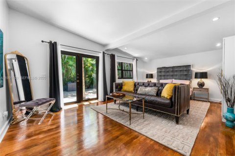 Купить виллу или дом в Майами, Флорида 3 спальни, 246.38м2, № 2052189 - фото 16