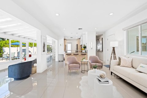 House in Fort Lauderdale, Florida 3 bedrooms, 147.62 sq.m. № 2365337 - photo 8