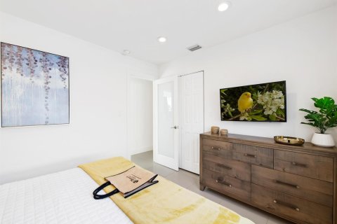 House in Fort Lauderdale, Florida 3 bedrooms, 147.62 sq.m. № 2365337 - photo 26