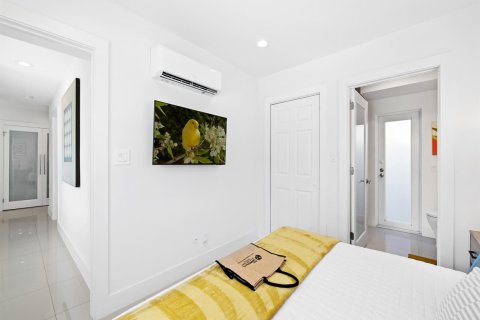 House in Fort Lauderdale, Florida 3 bedrooms, 147.62 sq.m. № 2365337 - photo 28