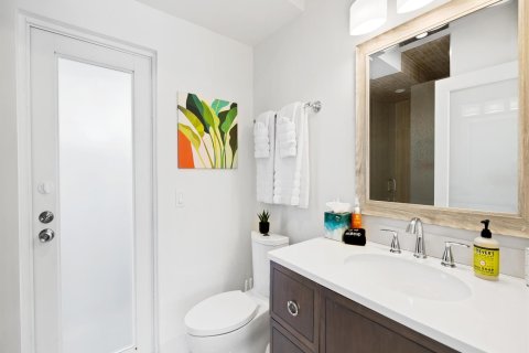 House in Fort Lauderdale, Florida 3 bedrooms, 147.62 sq.m. № 2365337 - photo 29