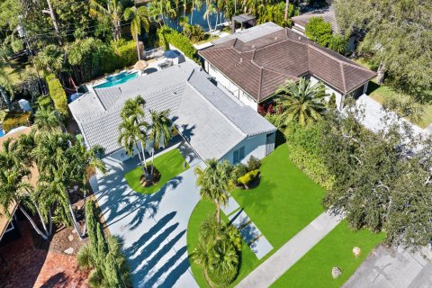 House in Fort Lauderdale, Florida 3 bedrooms, 147.62 sq.m. № 2365337 - photo 3