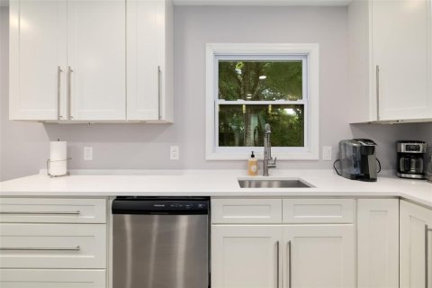 Casa en venta en Sarasota, Florida, 3 dormitorios, 120.77 m2 № 2387732 - foto 13