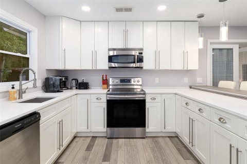 Casa en venta en Sarasota, Florida, 3 dormitorios, 120.77 m2 № 2387732 - foto 9
