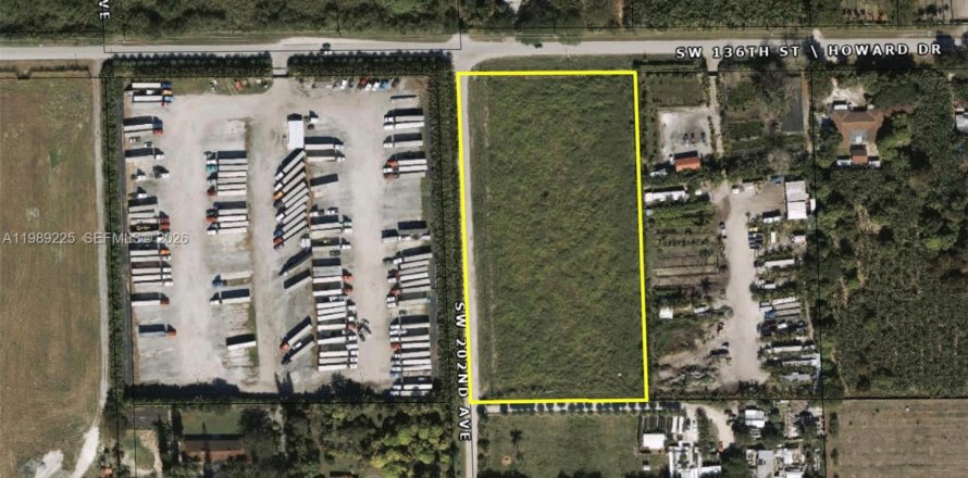 Terrain à Miami, Floride № 2053316