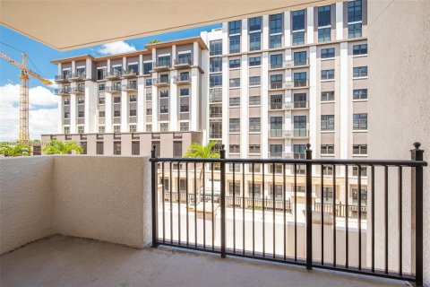 Condo in Coral Gables, Florida, 2 bedrooms  № 1801163 - photo 27