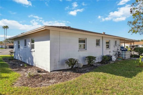 Casa en venta en Bradenton, Florida, 2 dormitorios, 95.5 m2 № 1734151 - foto 28