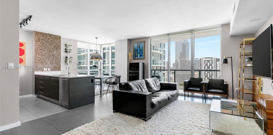 Condo in Miami, Florida, 2 bedrooms  № 2023960