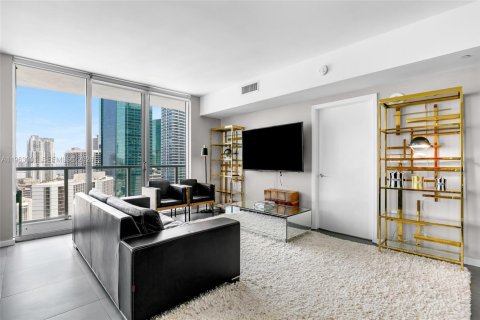 Condo in Miami, Florida, 2 bedrooms  № 2023960 - photo 3