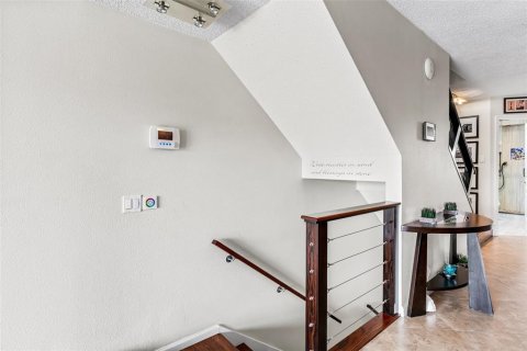 Купить таунхаус в Индиан-Рокс-Бич, Флорида 6 комнат, 136.1м2, № 1538222 - фото 10