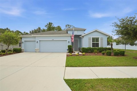 Villa ou maison à Spring Hill, Floride 4 chambres, 234.86 m2 № 2121603