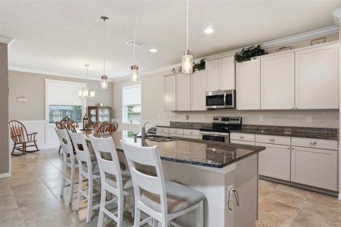 House in Spring Hill, Florida 4 bedrooms, 234.86 sq.m. № 2121603 - photo 24