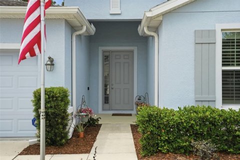 House in Spring Hill, Florida 4 bedrooms, 234.86 sq.m. № 2121603 - photo 2