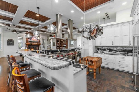 House in Longboat Key, Florida 6 bedrooms, 595.32 sq.m. № 2110979 - photo 20