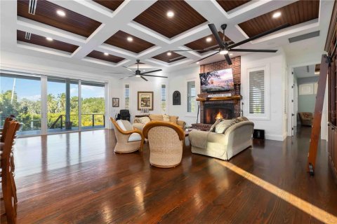 House in Longboat Key, Florida 6 bedrooms, 595.32 sq.m. № 2110979 - photo 11