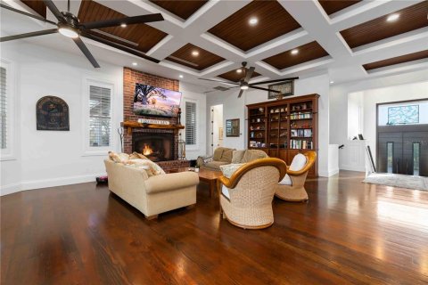 House in Longboat Key, Florida 6 bedrooms, 595.32 sq.m. № 2110979 - photo 15