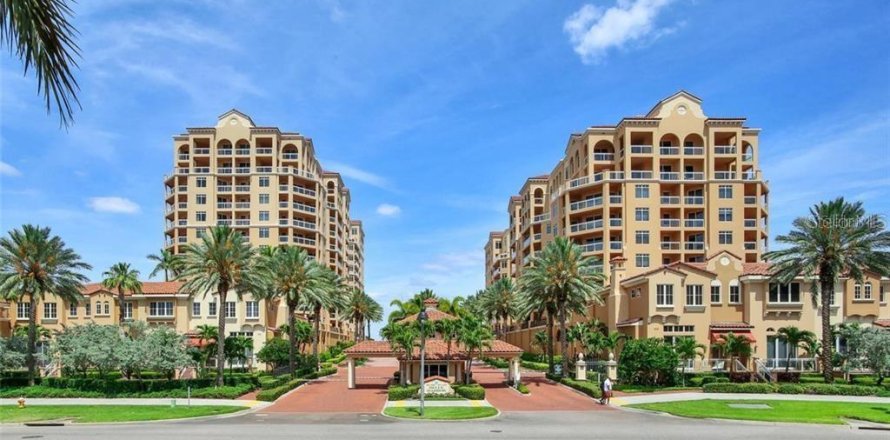 Condominio en Clearwater, Florida, 3 dormitorios  № 2117922
