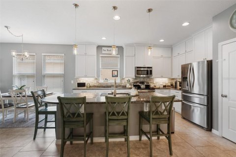 House in New Smyrna Beach, Florida 4 bedrooms, 224.82 sq.m. № 1662205 - photo 15