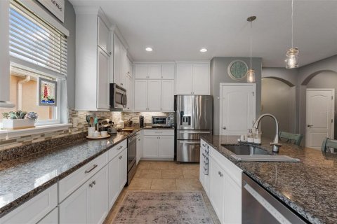 House in New Smyrna Beach, Florida 4 bedrooms, 224.82 sq.m. № 1662205 - photo 16