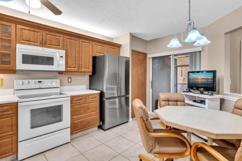Copropriété à vendre à Tamarac, Floride: 2 chambres, 136.47 m2 № 2083263 - photo 10