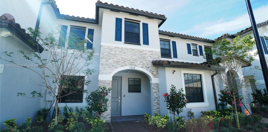 Casa en Homestead, Florida 3 dormitorios, 138.24 m2 № 1975624