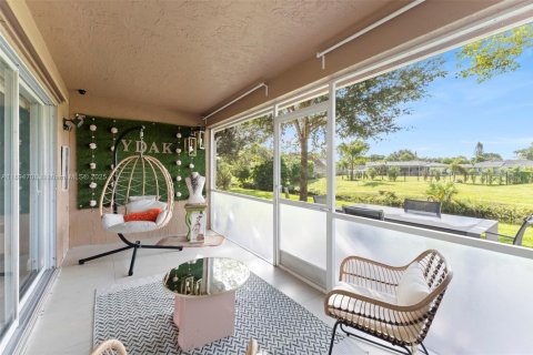 Townhouse in Coral Springs, Florida 3 bedrooms, 134.52 sq.m. № 1948033 - photo 16