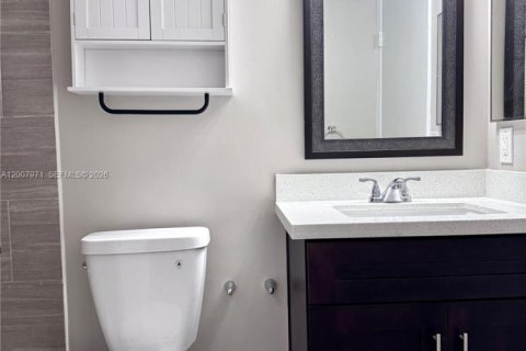 Снять в аренду кондоминиум в Майами, Флорида 2 спальни, 99.87м2, № 2072354 - фото 16