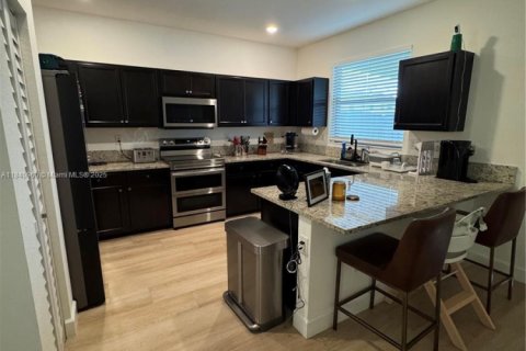 House in Homestead, Florida 3 bedrooms, 161.65 sq.m. № 1830412 - photo 7