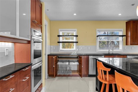 Casa en venta en Longboat Key, Florida, 6 dormitorios, 434.41 m2 № 2259450 - foto 18