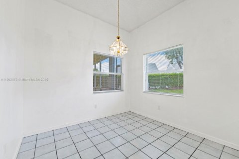 Casa en venta en Homestead, Florida, 4 dormitorios, 220.64 m2 № 1953968 - foto 14